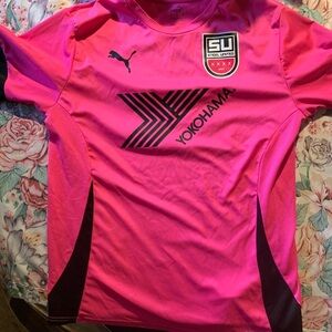 Puma Women's Bright Pink Short Sleeve Tee Size Medium